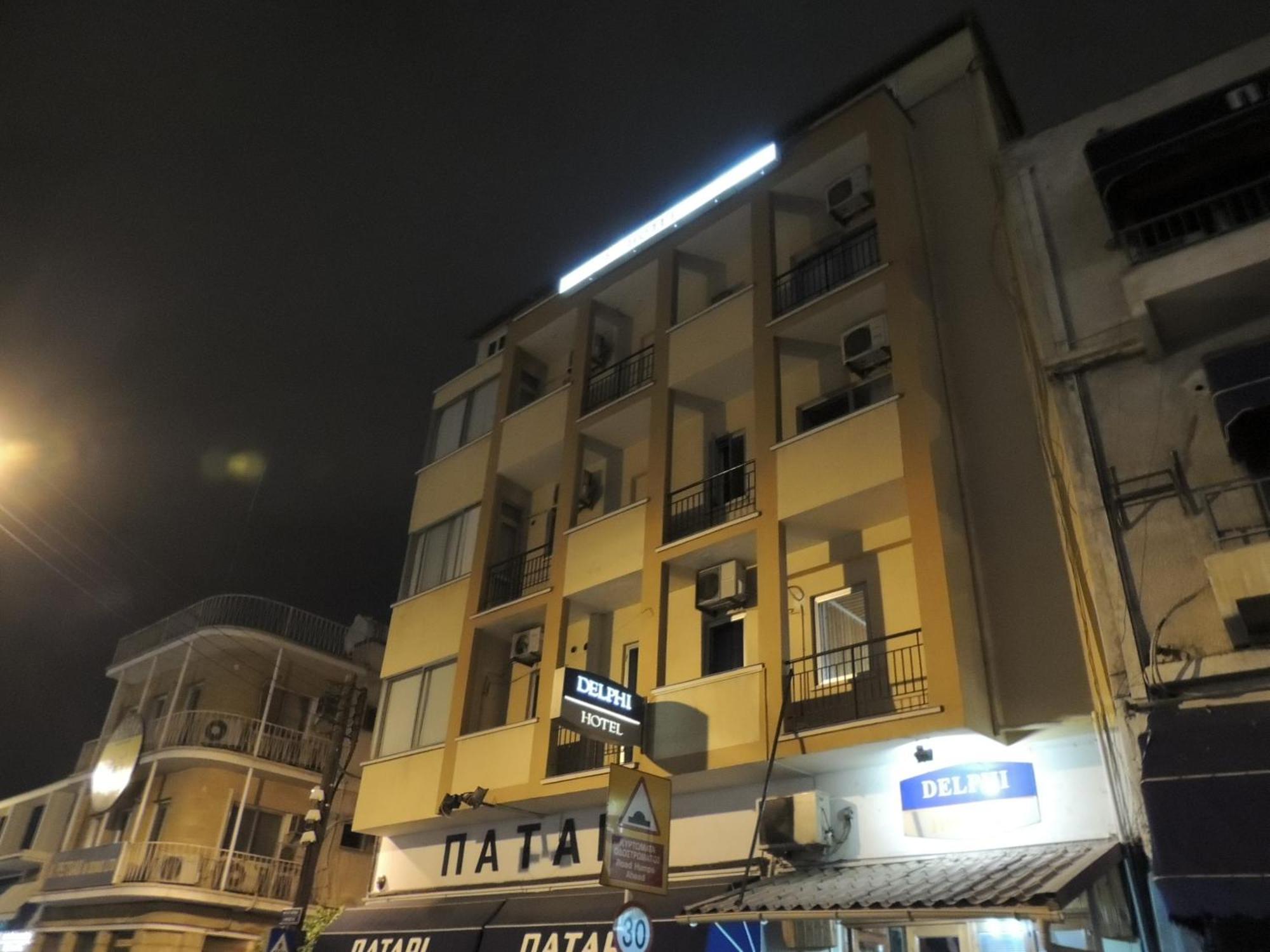 Delphi Hotel Никосия Экстерьер фото